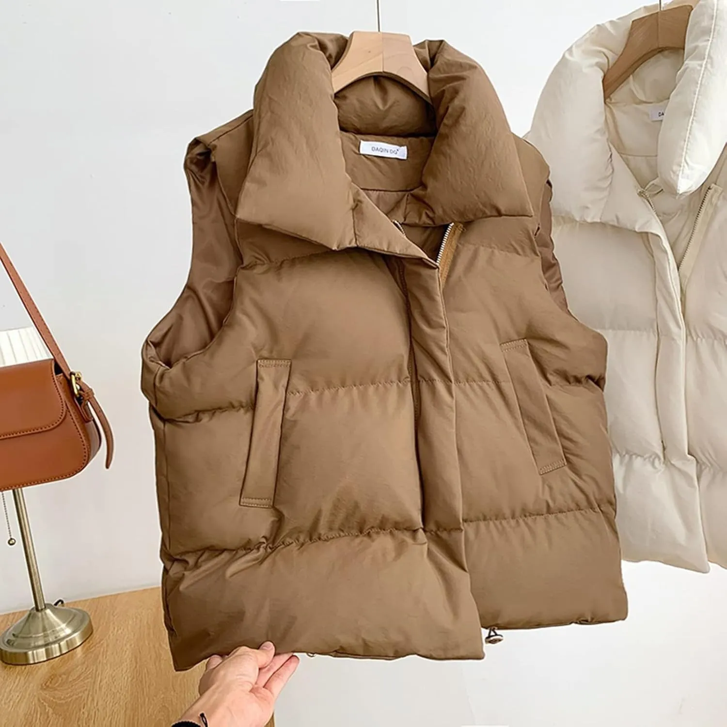 2024 Winter Coats for Womens Fashion Cropped Sleeveless Puffer Jacket Lightweight Thermal Padded Vest Casual Outwear