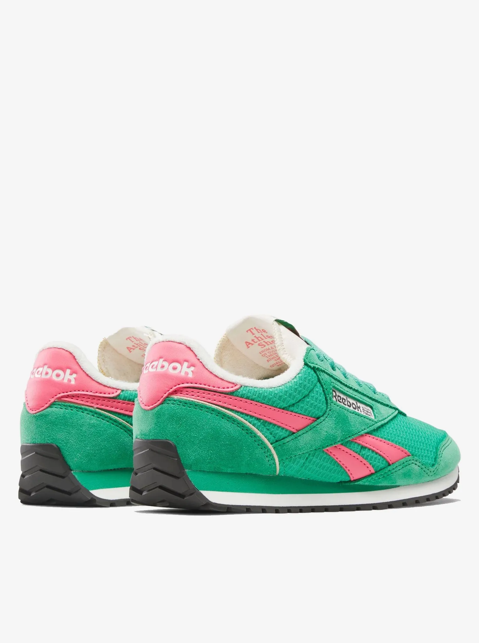 Sneaker Display On-the-Go Wear Classic AZ Shoes Womens