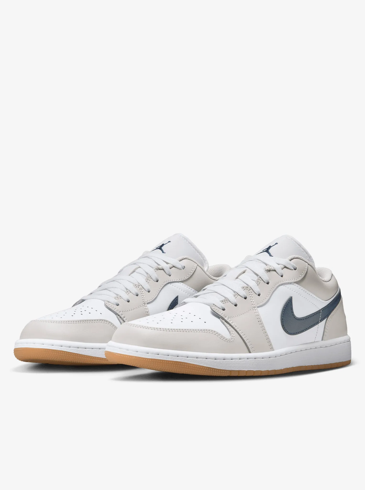 Air Jordan 1 Low Mens Cycling Heel cradle