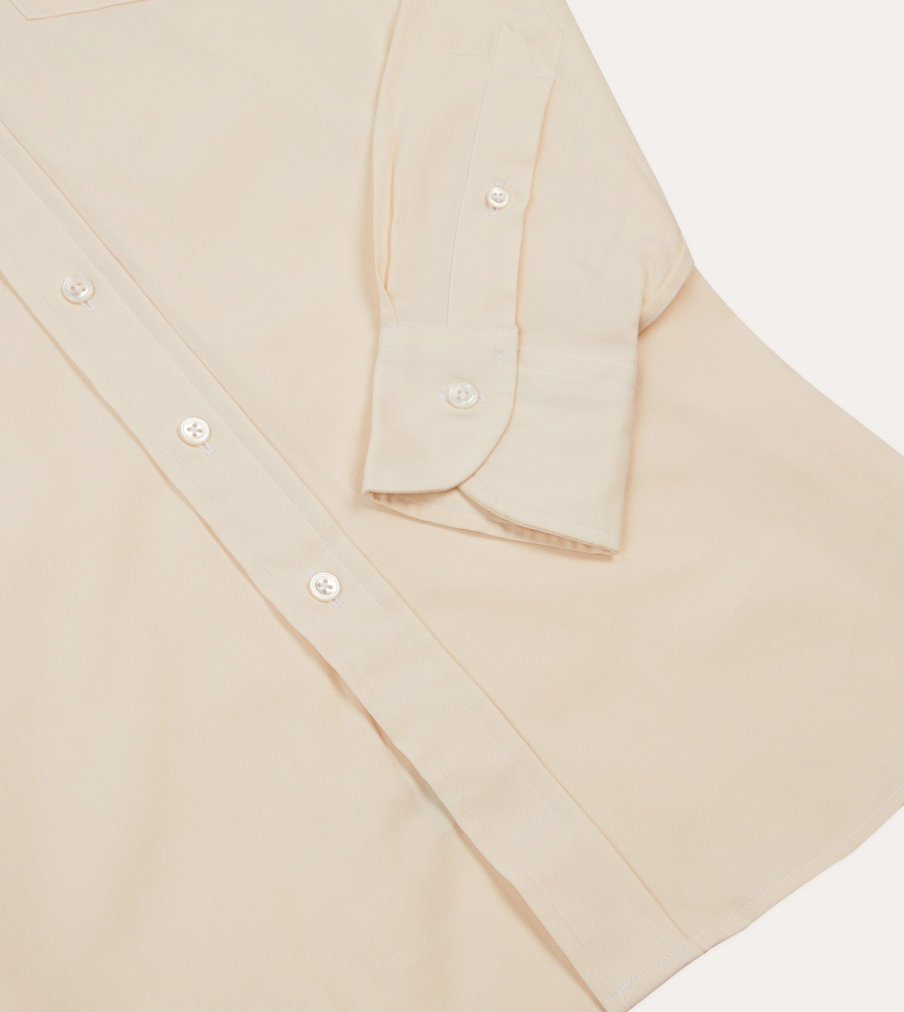 Weekend Casual Autumn Look Ecru Pinpoint Oxford Cotton Cloth Button-Down Shirt