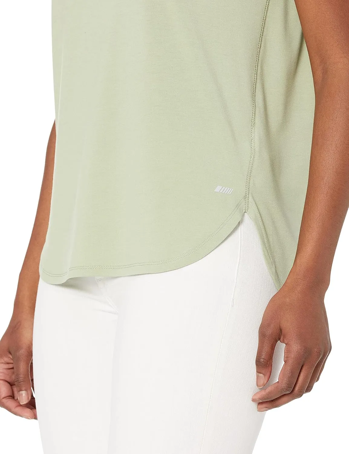 Amazon Essentials Women's Studio Relaxed-Fit Lightweight Crewneck T-Shirt (Available in Plus Size), Multipacks