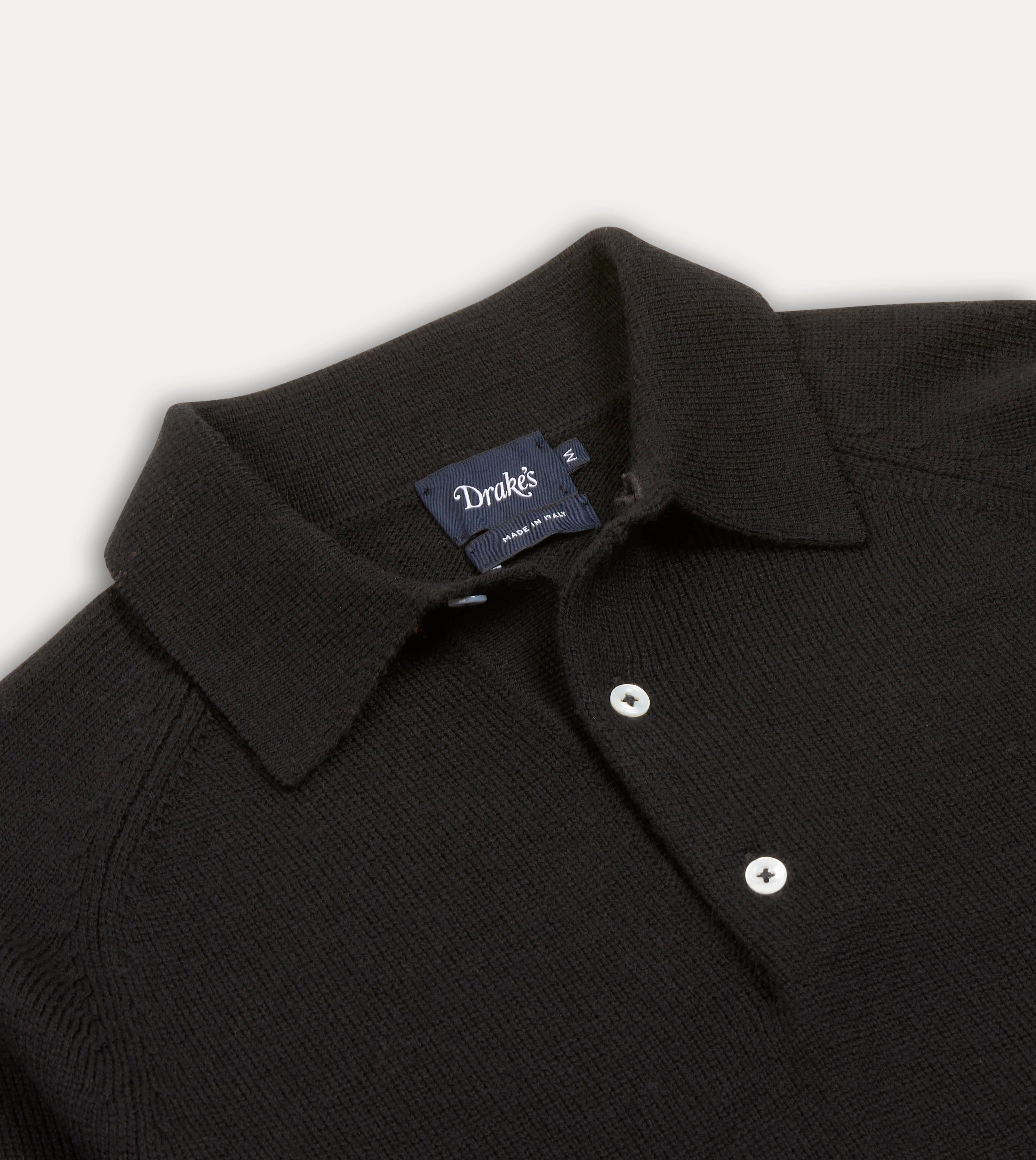 Black Merino Wool Knitted Polo Hypoallergenic Fiber FadeResistant Yarn