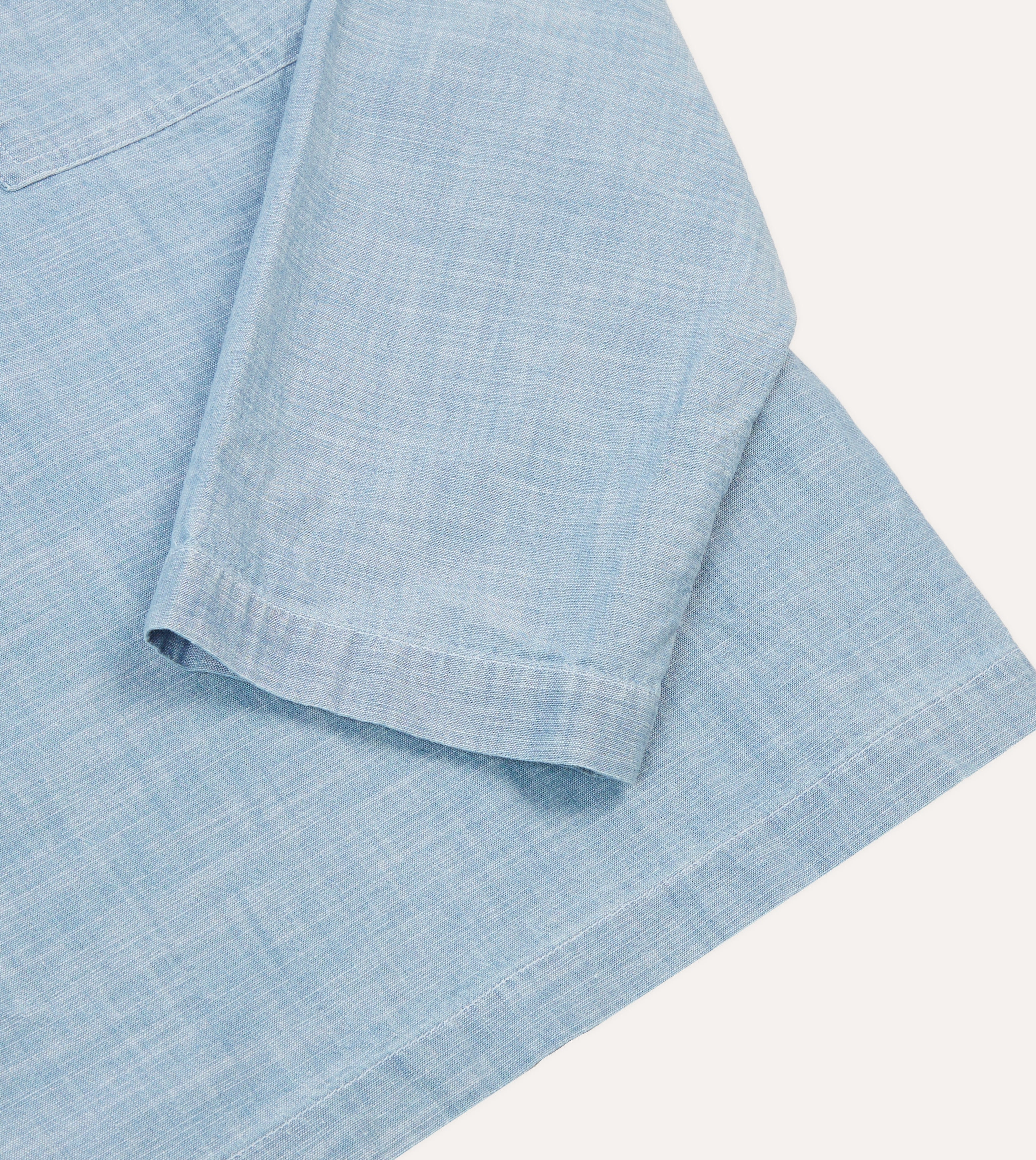 Trendy Vibes Durable Material Blue Cotton Chambray Spread Collar Popover Shirt