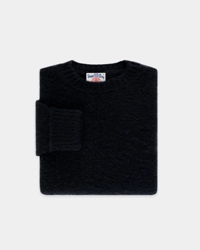 Made-in-Scotland Black Shaggy Dog Sweater - Classic Fit Everyday Comfort
