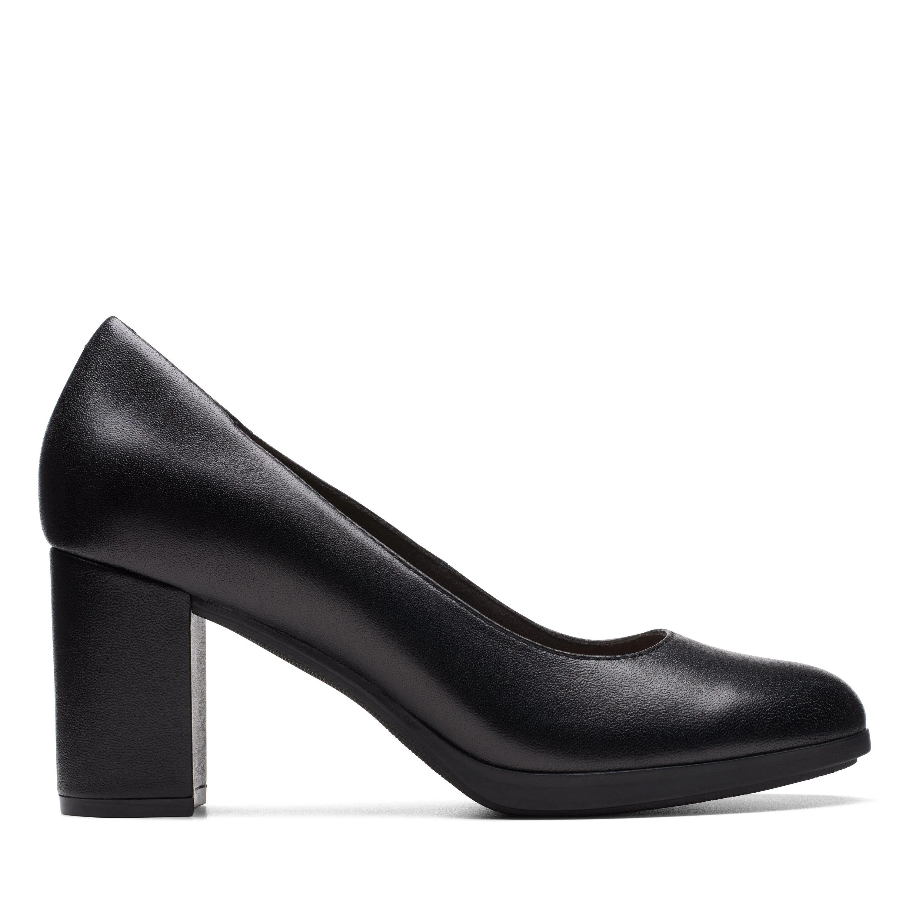 Clarks Bayla Skip in Black Leather Casual Support No Lace