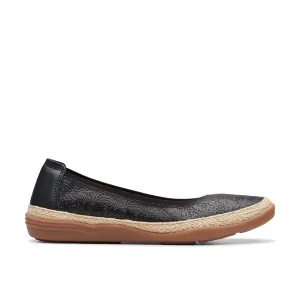 Clarks Elaina Rae in Black Leather Walk Strong