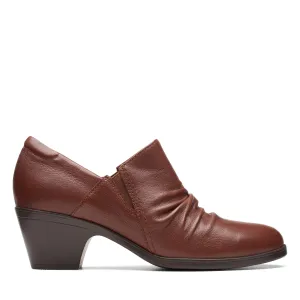 Lifestyle Look Clarks Emily2 Cove in Brown Leather
