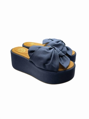 Fashion Forward Women's Italia Wedge In Marine