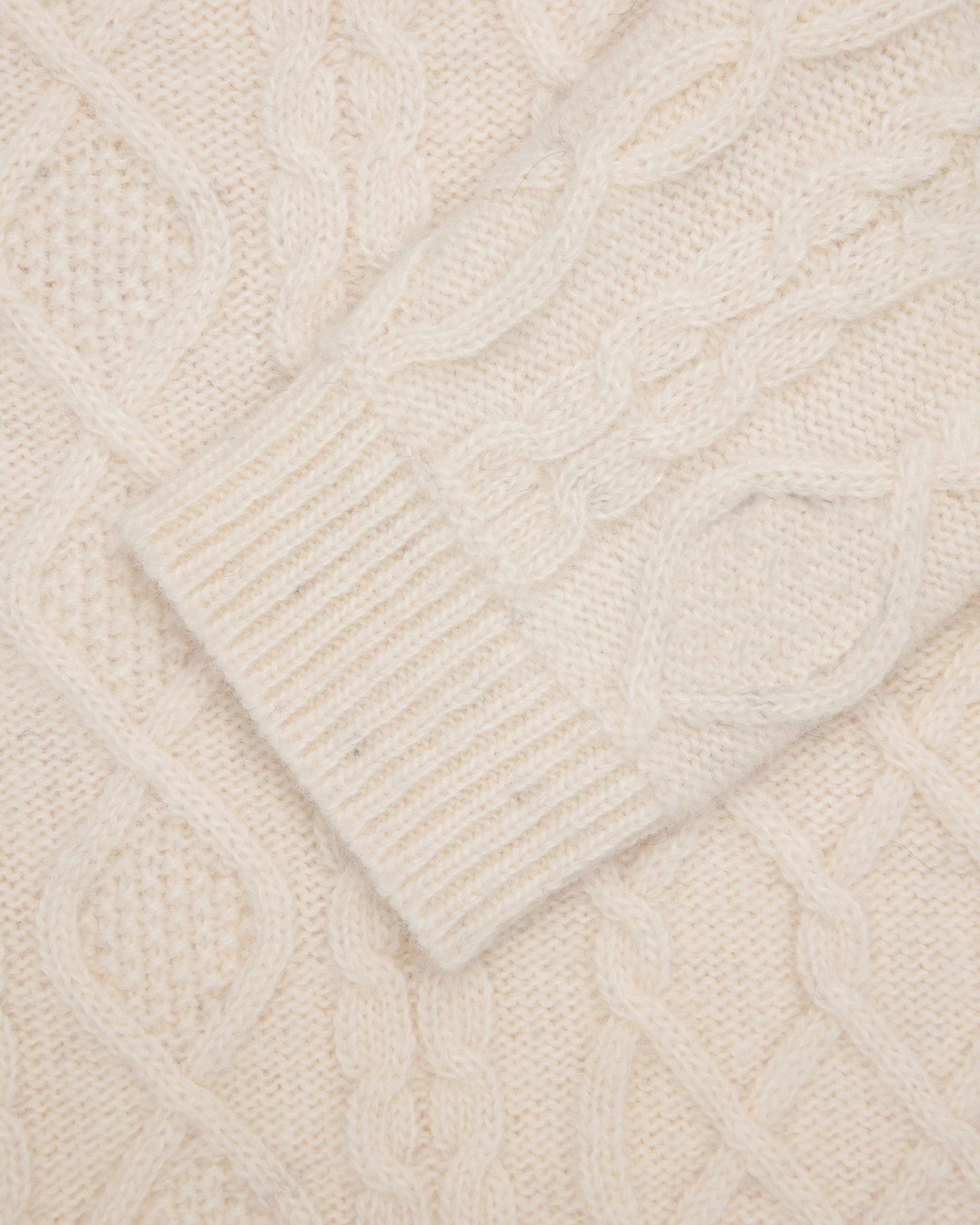 Made-in-Norway Cream Aran Knit Sweater light layering