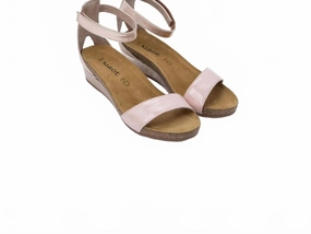 Women's Pixie Sandals In Rose Gold On Trend