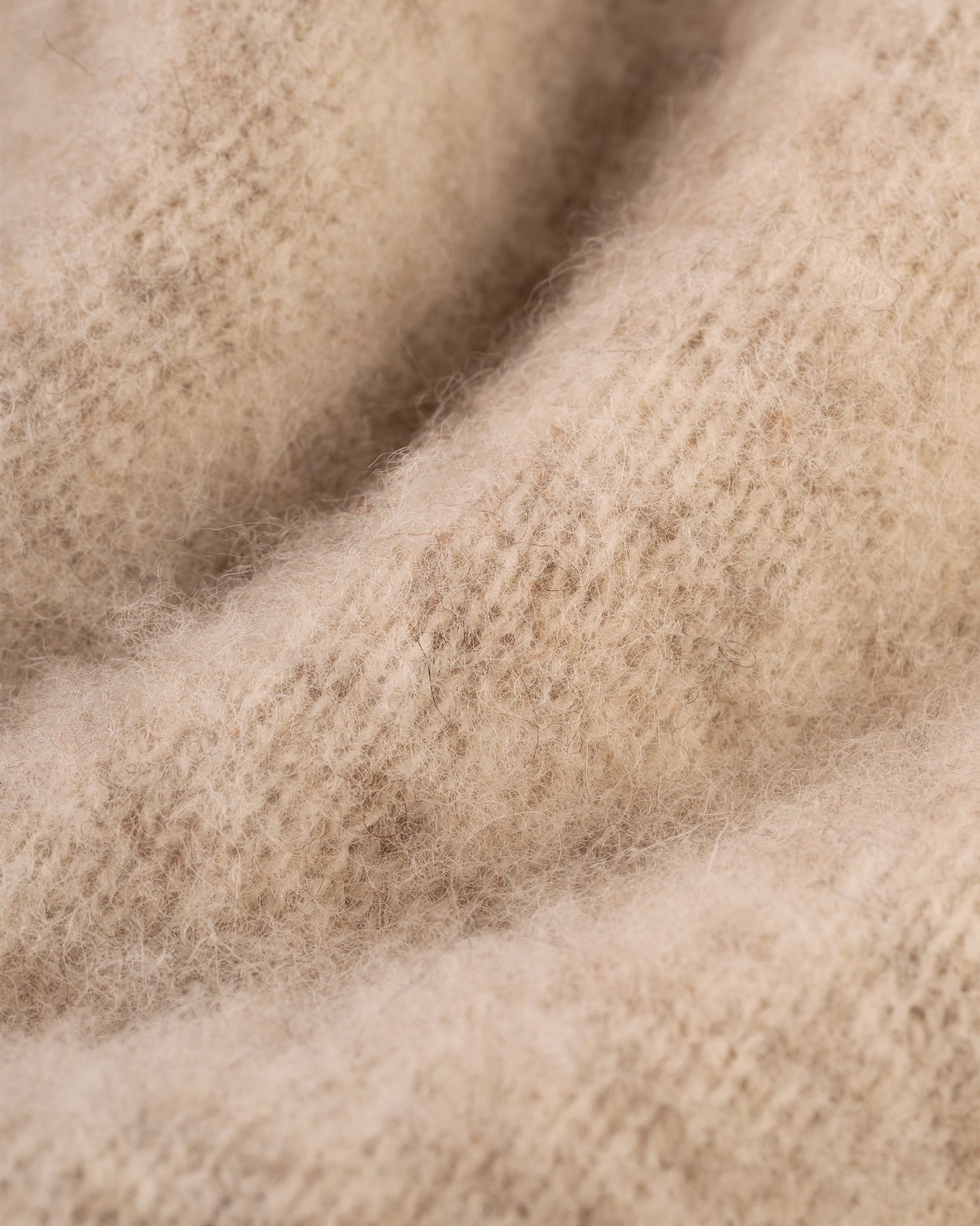 Comfy Knitwear Look Trendy Outfit Made-in-Scotland Ivory Shaggy Dog Sweater - Classic Fit