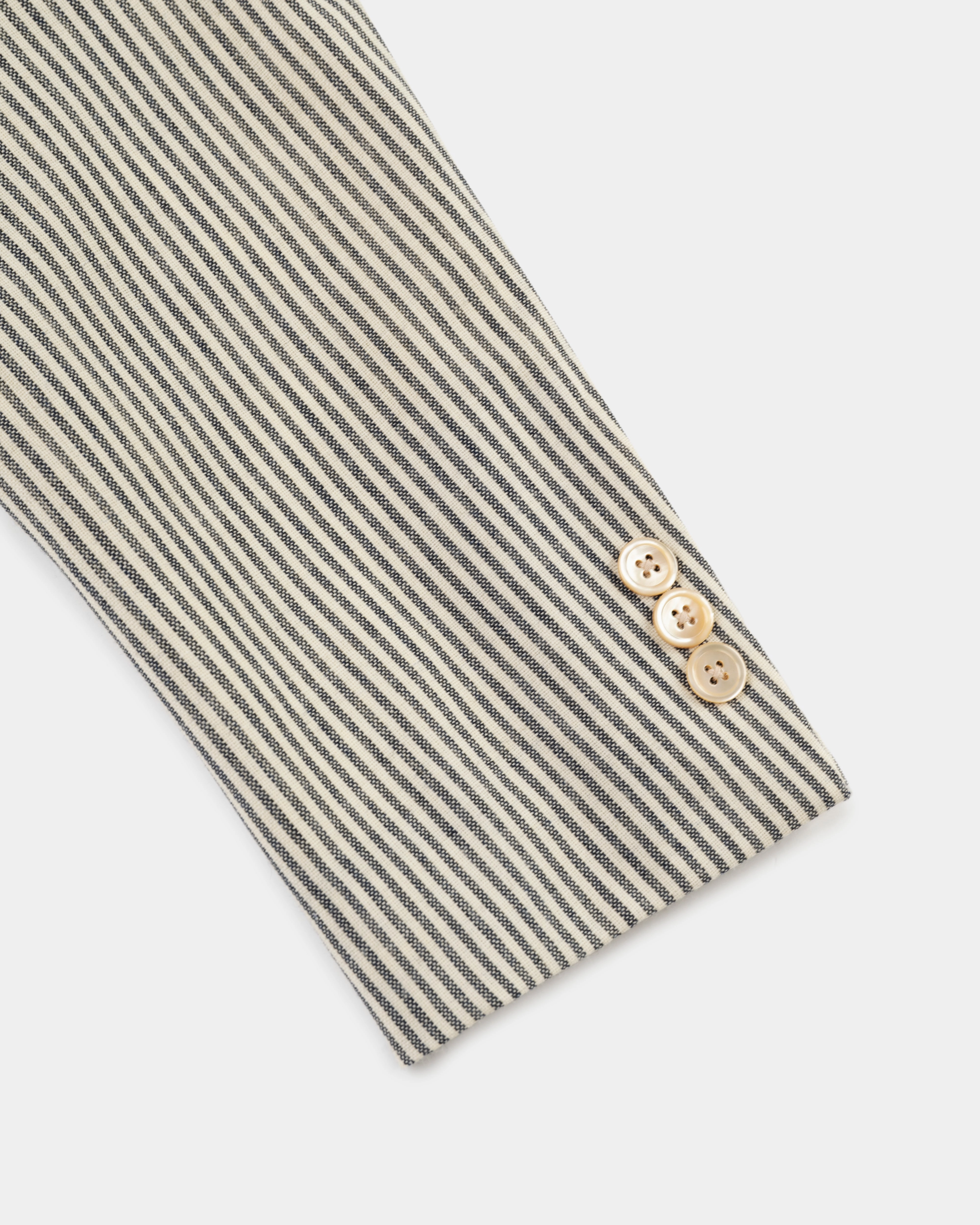 Premium Button Hardware Classic Style Made-in-USA Cream & Grey Oxford Stripe Fox Air Wool Sport Coat