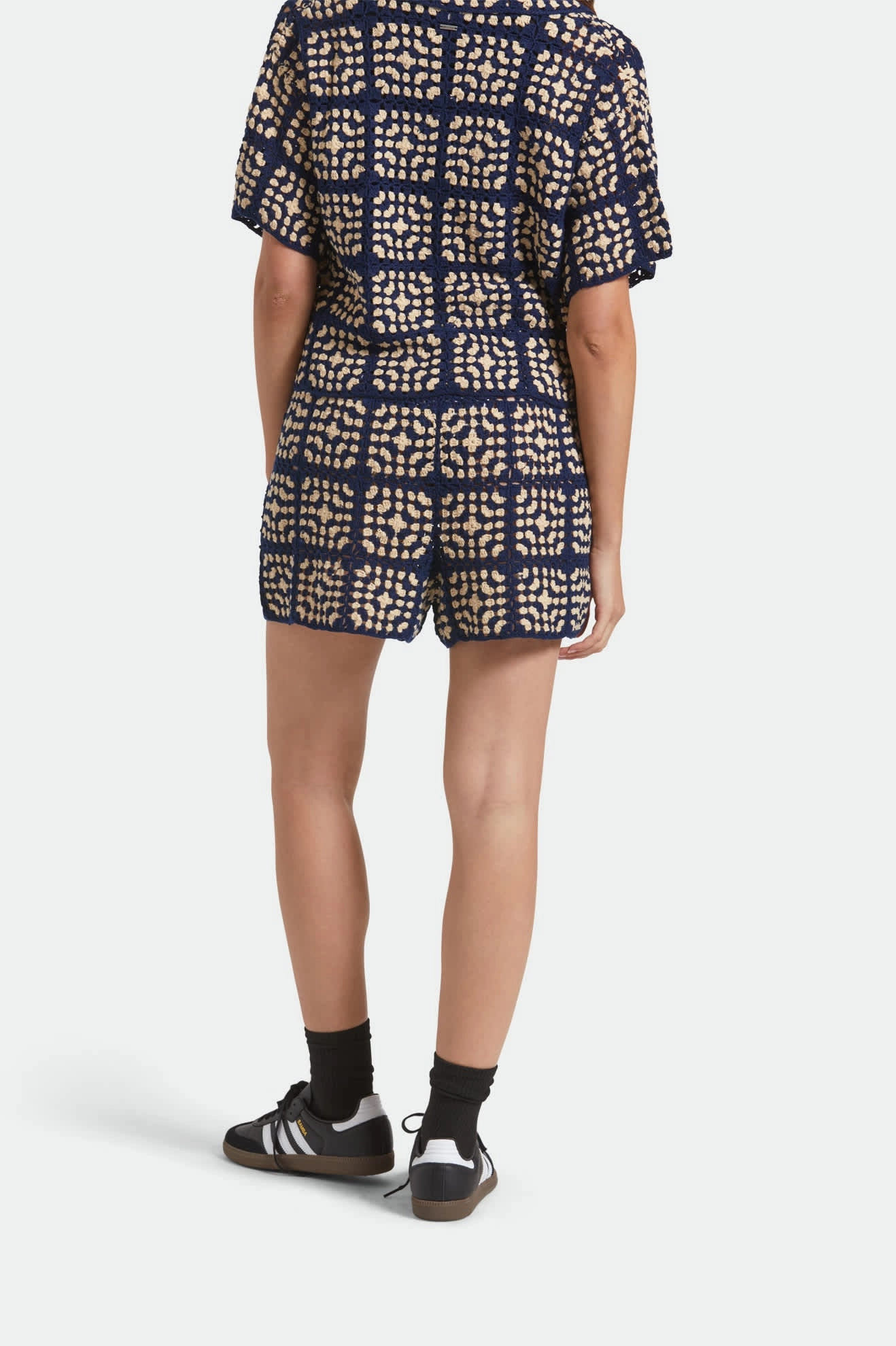 Crochet Short - Mood Indigo/Off White Light Fit