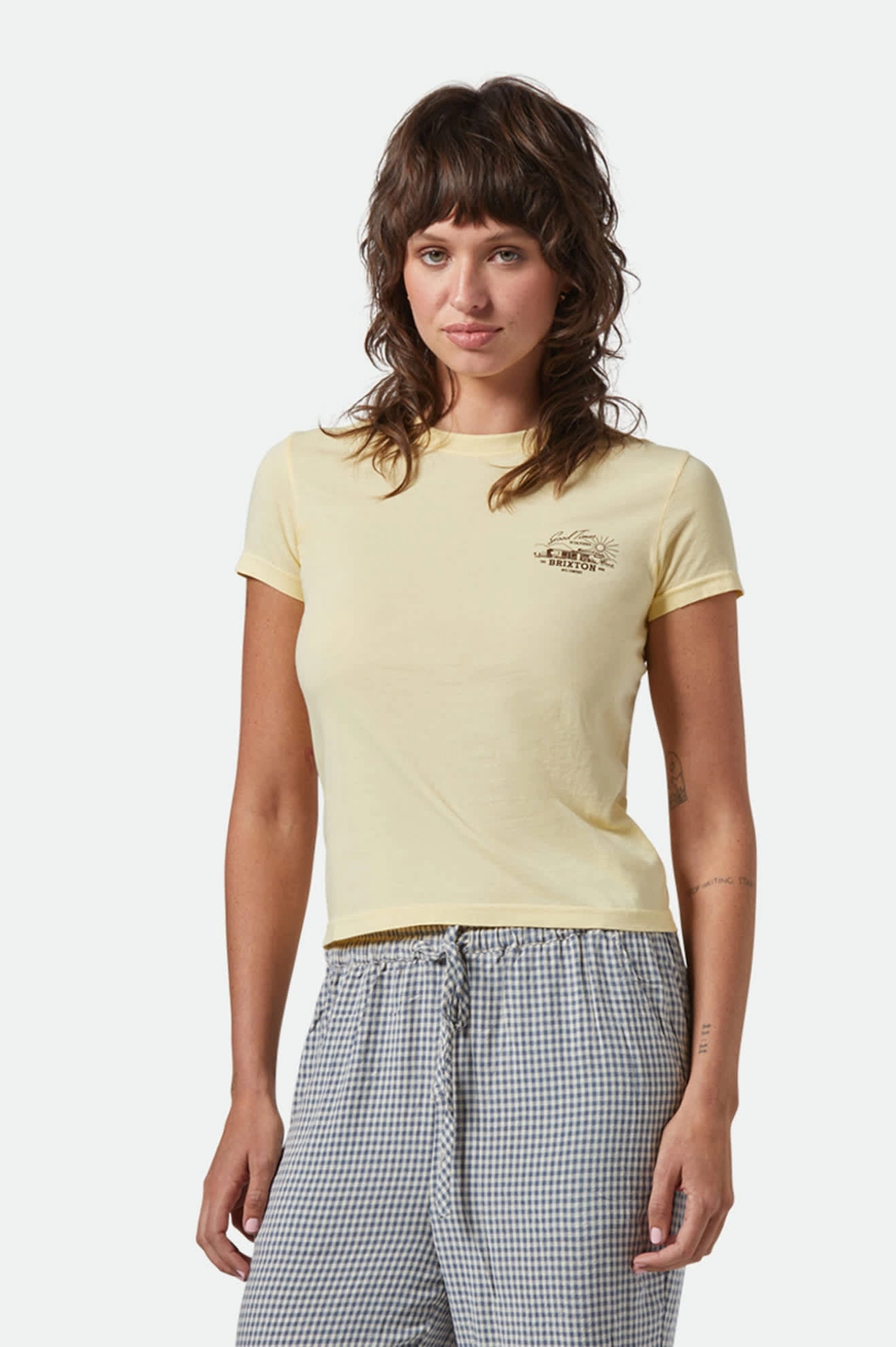Good Times Fitted Crew T-Shirt - Panna Cotta Classic Wear Travel Light