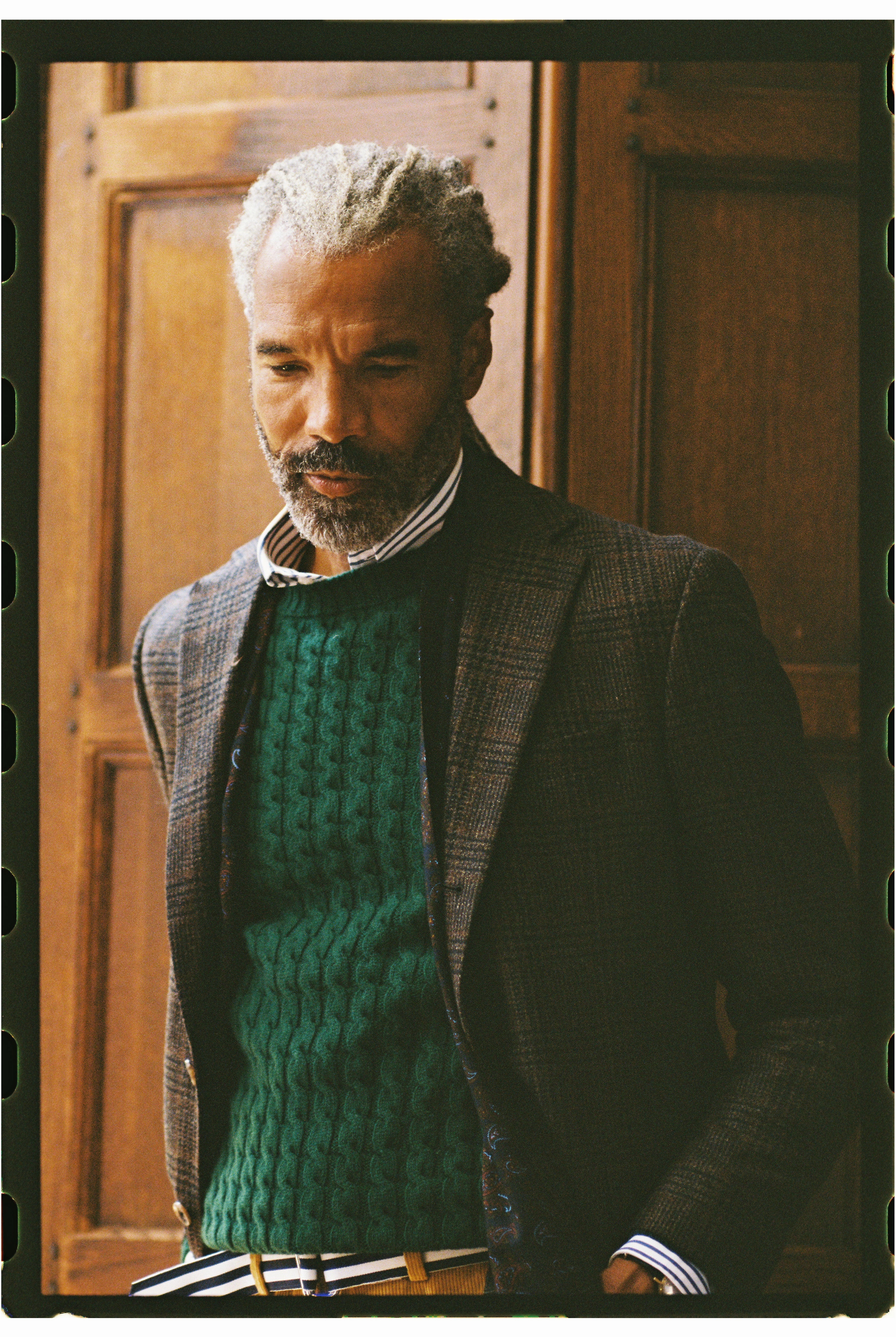 Made-in-Scotland Green Cable Knit Cashmere Sweater Wrinkle Resistant Knit Smart Wear