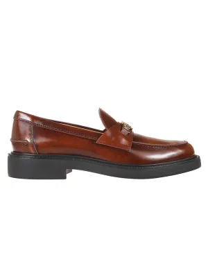 Moccasin Shoes With Decorative Emblem And Rubber Sole Safe Hold