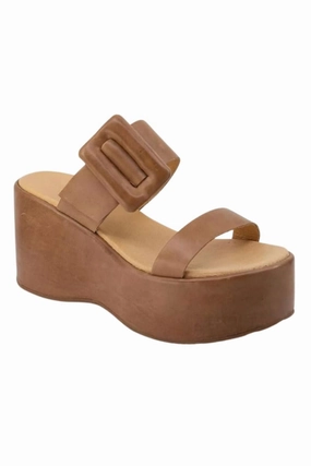 Women's Kaira Wedge In Camel Leather Wear Easy Light Base