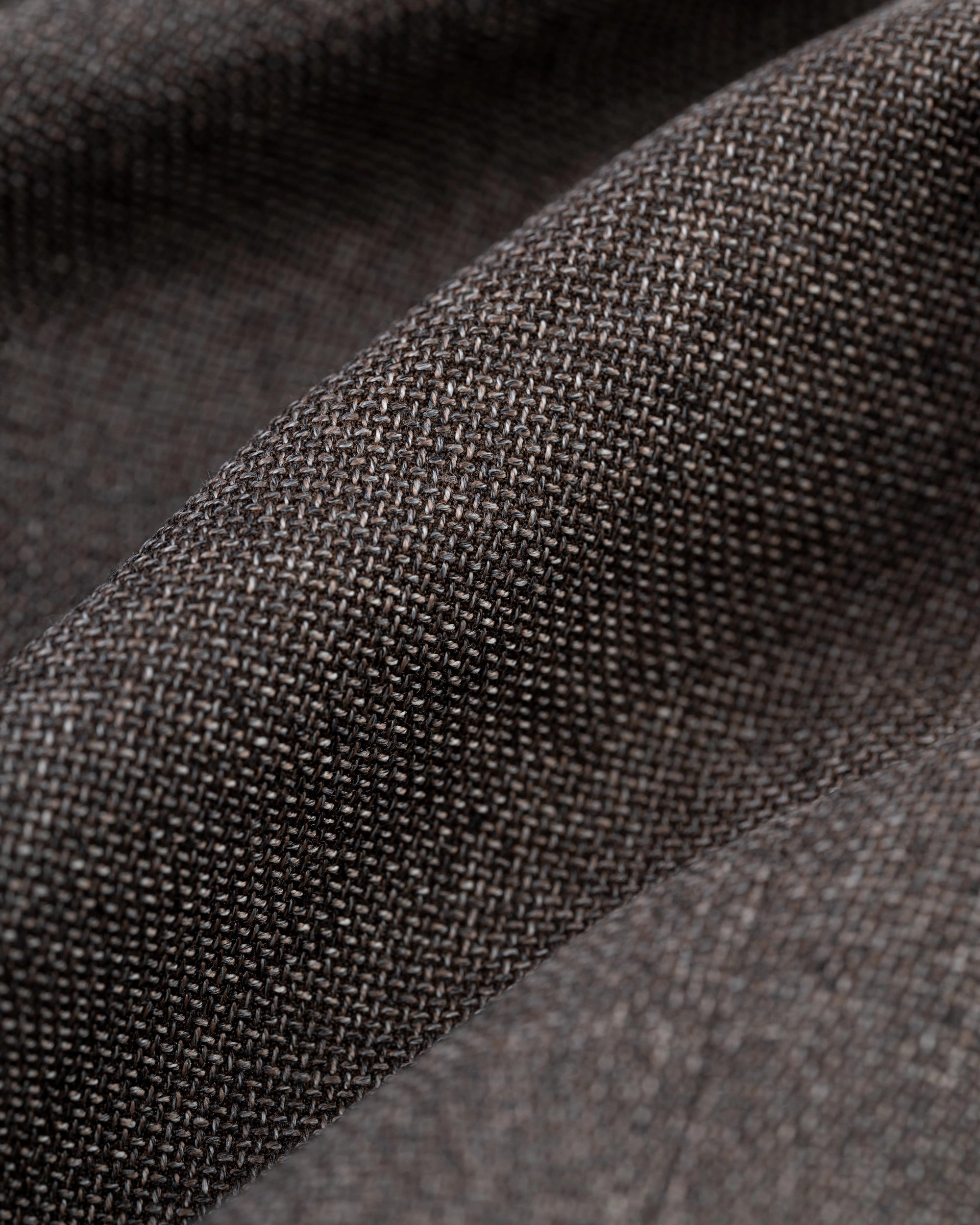 Tailored Wearable Elegant Cut Made-in-Canada Solid Brown Wool Hopsack Sport Coat