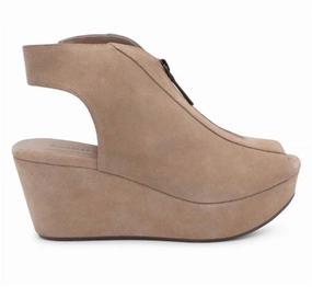 Women Wanessa Wedge In Tan Suede Print Sole
