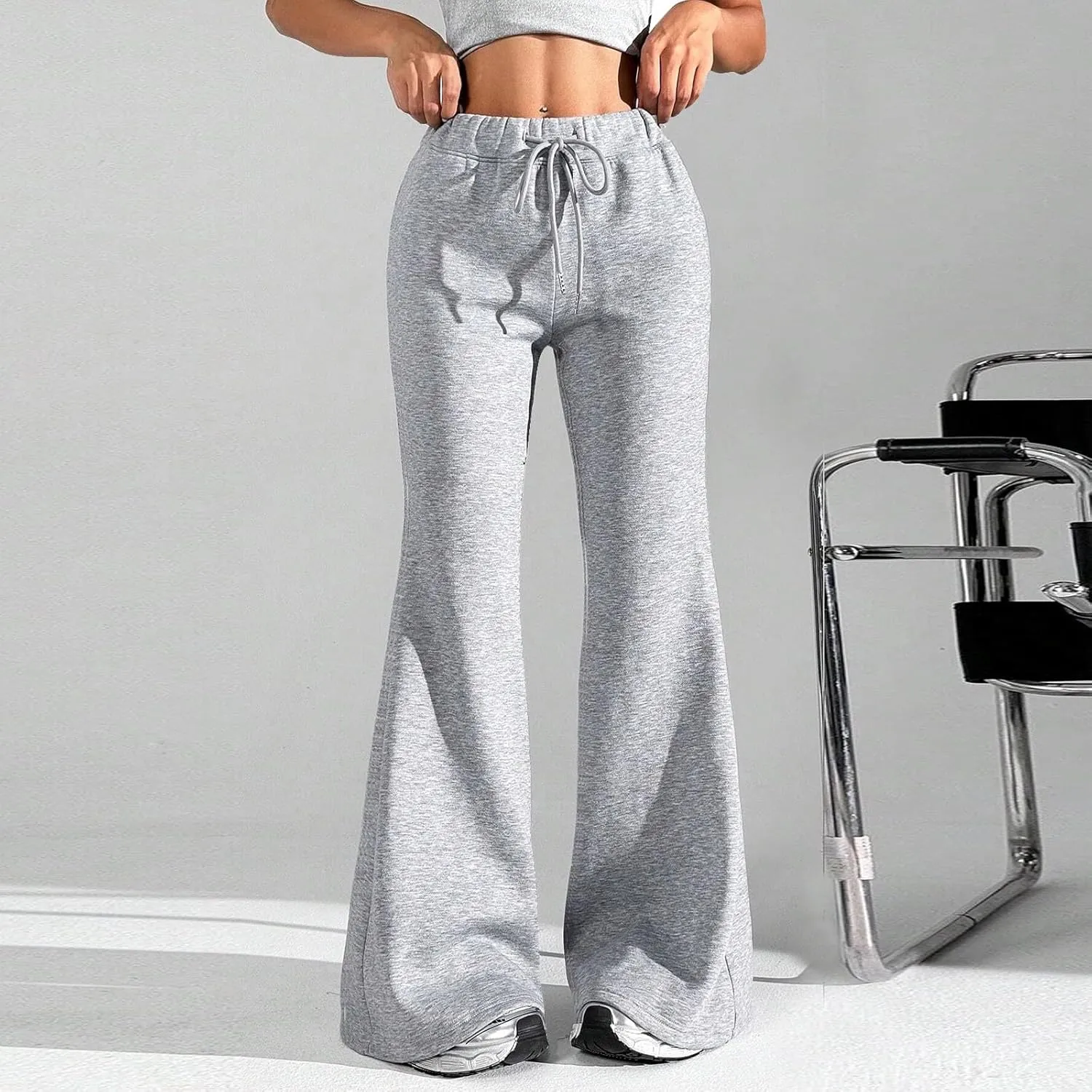 Flare Wide Leg Sweatpants Women Fleece Drawstring Low Rise Jogger Pants Cute Bell Bottom Sweat Pants with Pockets