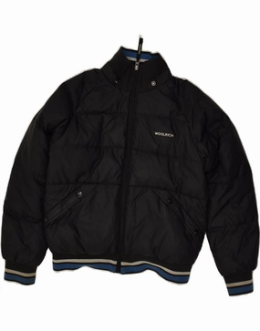 Clean Edge Rollaway Collar Feature WOOLRICH Boys Graphic Padded Jacket 9-10 Years Black Nylon