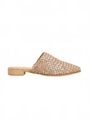 Japanese Minimalism Women's Woven Leather Slip-On Flats In Brown