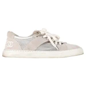 Chanel CC Low-Top Sneakers in Grey Suede and Mesh Minimal Design Casual Comfort Design