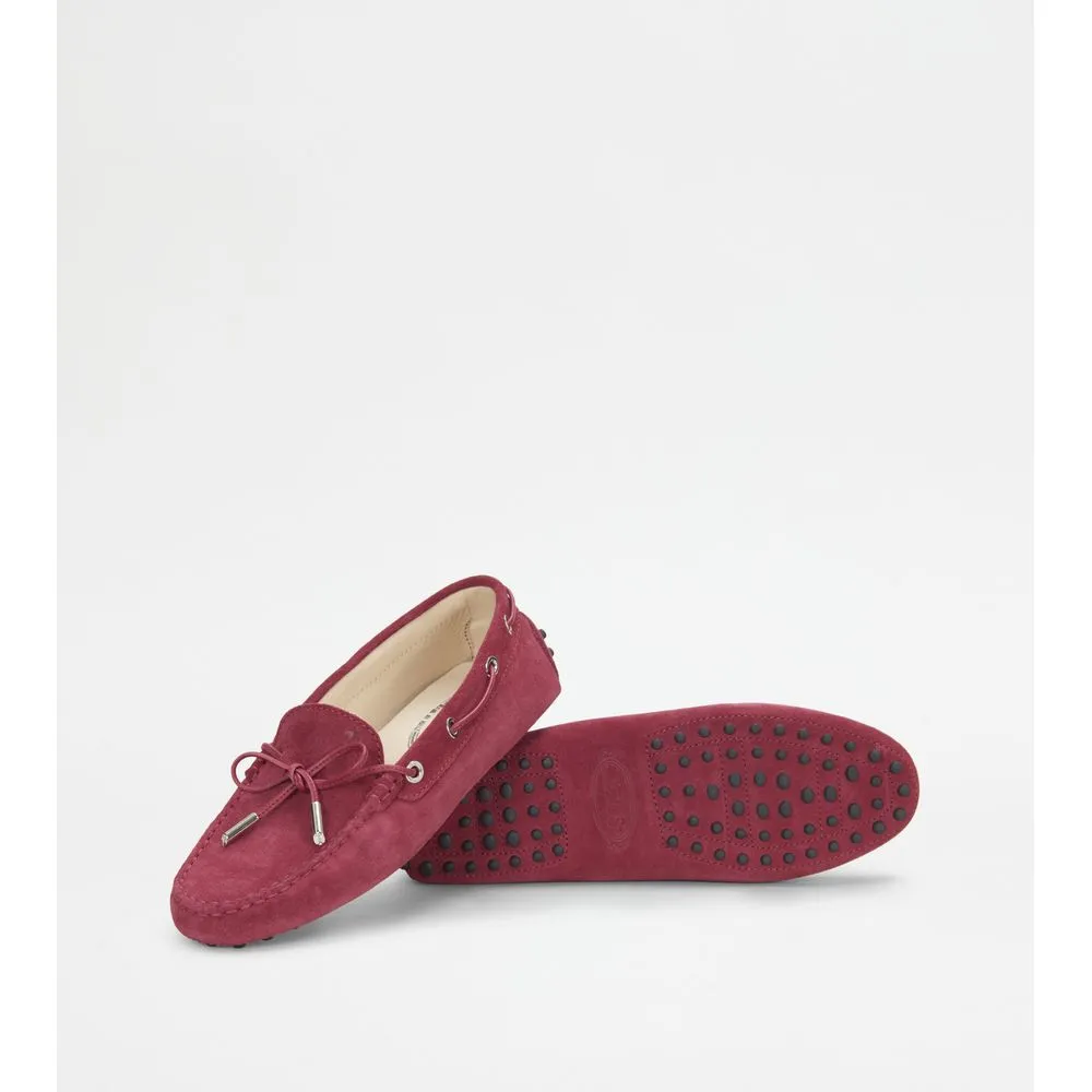 Travel Essential Gommino Driving Shoes in Suede