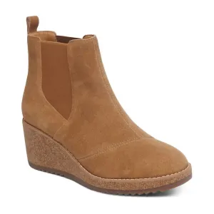Women's Dawn Wedge Chelsea Boot In Honey Clean Elevation