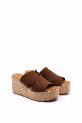 Statement Boost Women's Jamie Raffia Slides In Cinnamon Suede