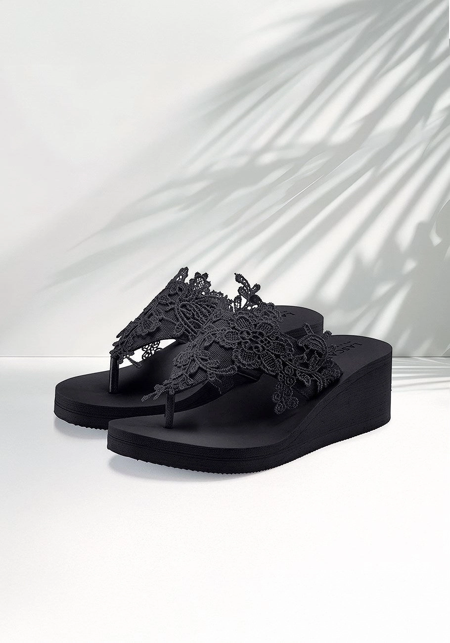 Outfit Rise LASCANA Women's Lace Detail Wedge Sandals