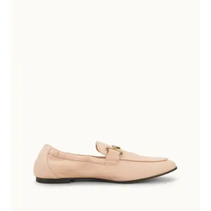 Loafers in Leather Understated Detail Gentle Cushion