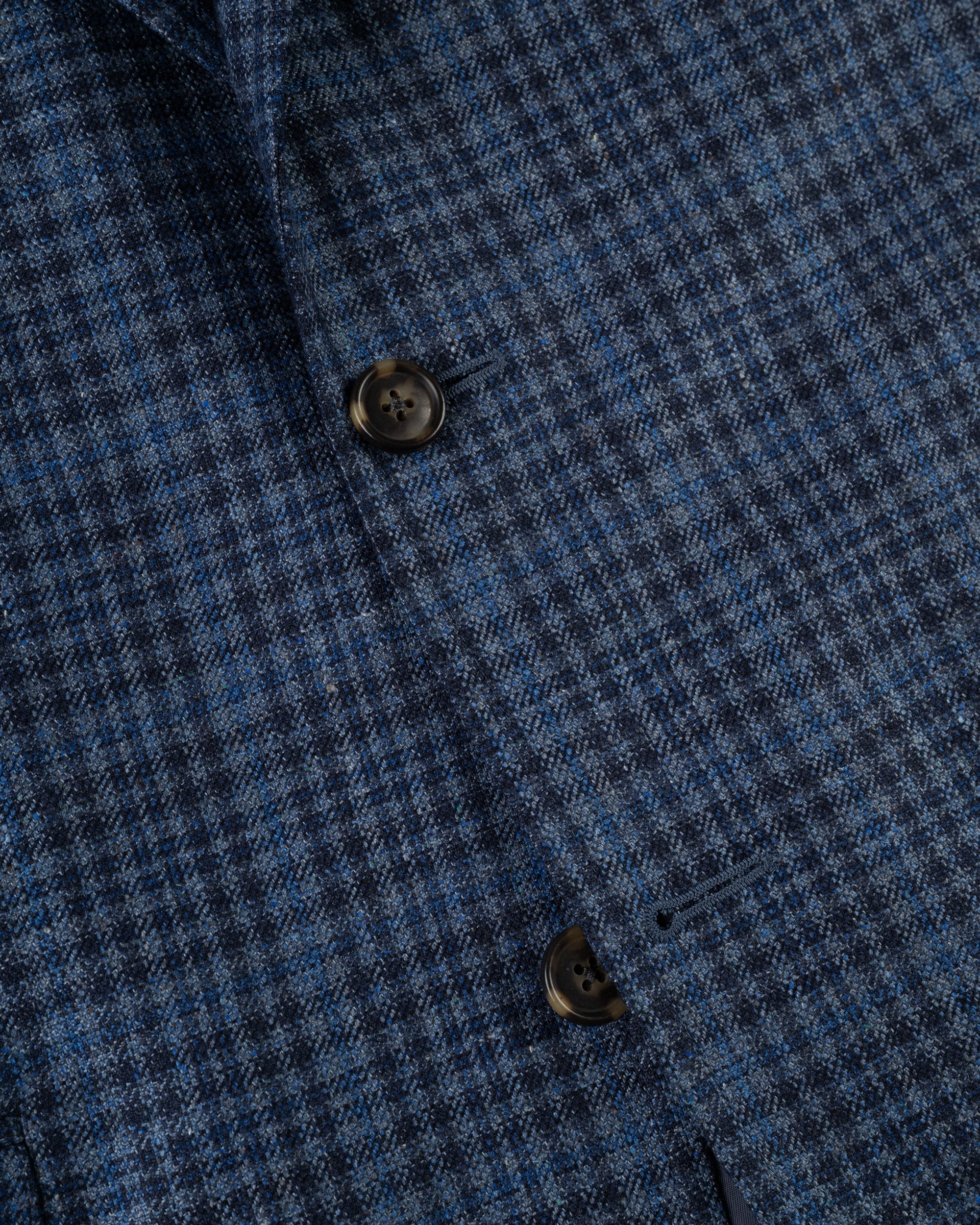 Professional Comfort Timeless Wear Made-in-Canada Medium Blue Check Silk/Wool Sport Coat
