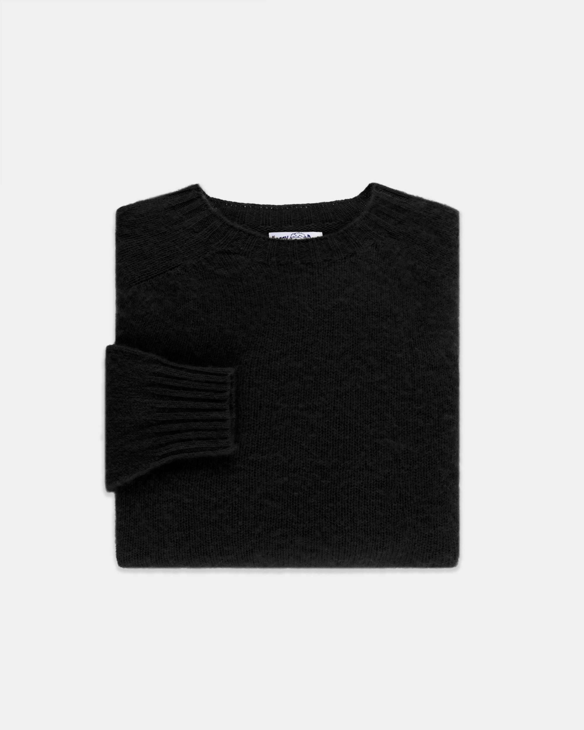 Made-in-Scotland Black Shaggy Dog Sweater  - Trim Fit Ergonomic Sleeve Shape