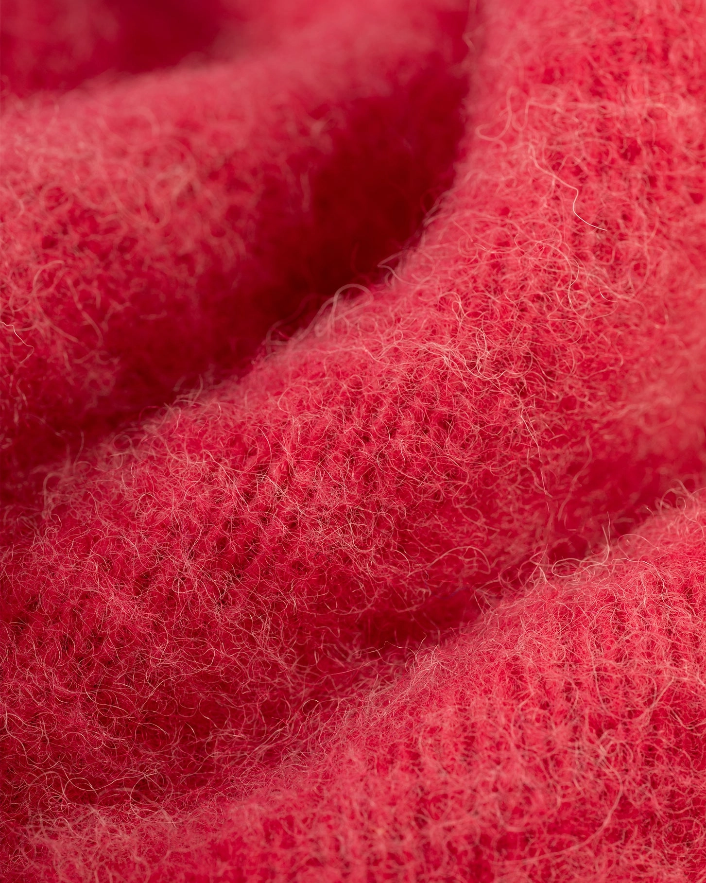 Made-in-Scotland Fuschia Shaggy Dog Sweater - Classic Fit Non Static Fiber Tech Warm Knit Design