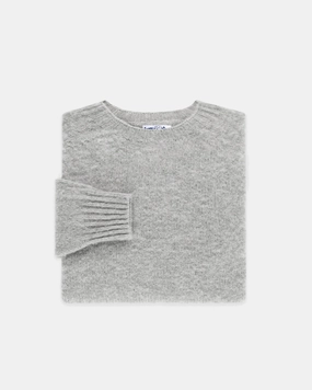 Made-in-Scotland Light Grey Shaggy Dog Sweater  - Trim Fit Cold Day Look
