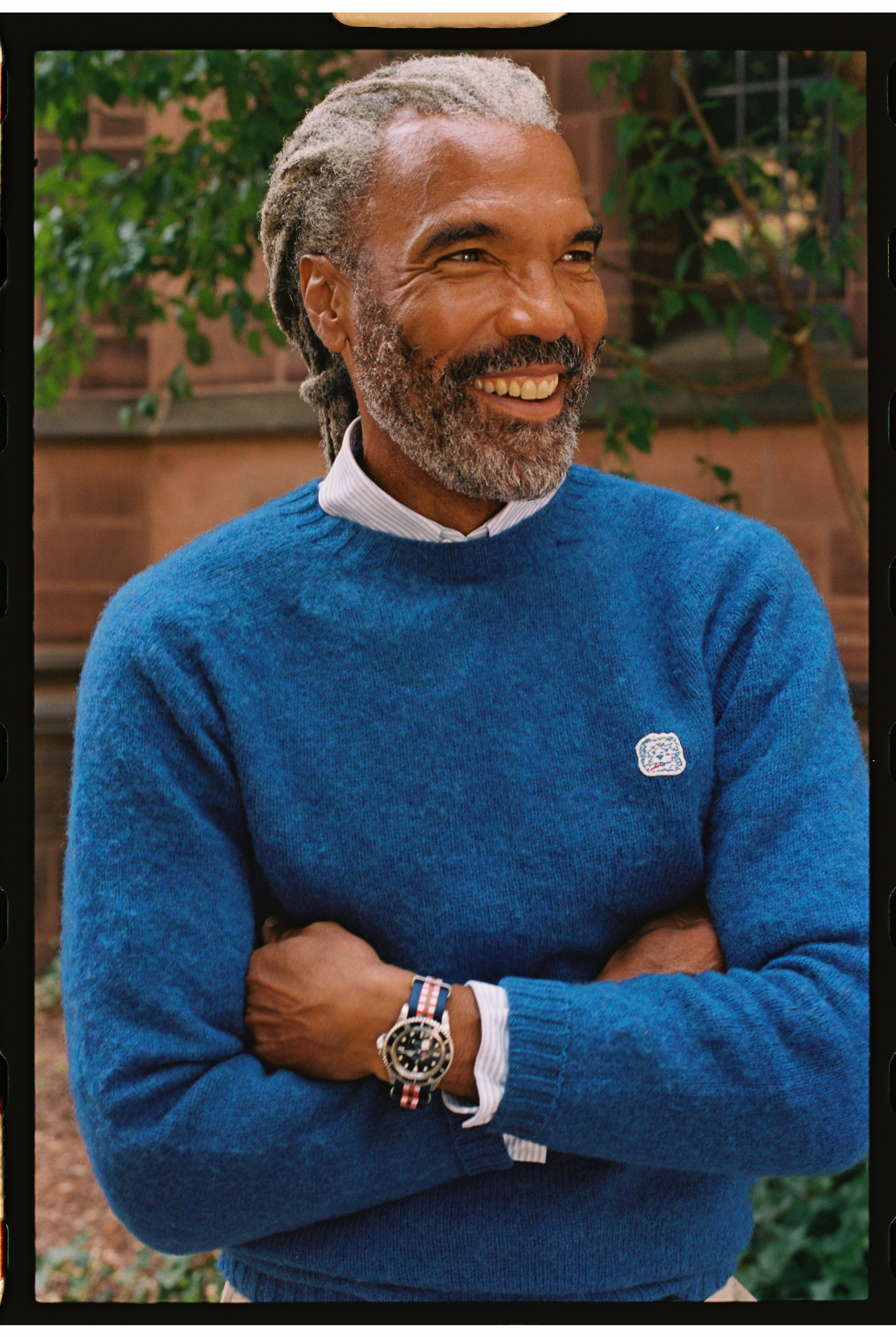 Eco Conscious Packaging Made-in-Scotland *LIMITED EDITION* Medium Blue Shaggy Dog Icon Sweater  - Trim Fit