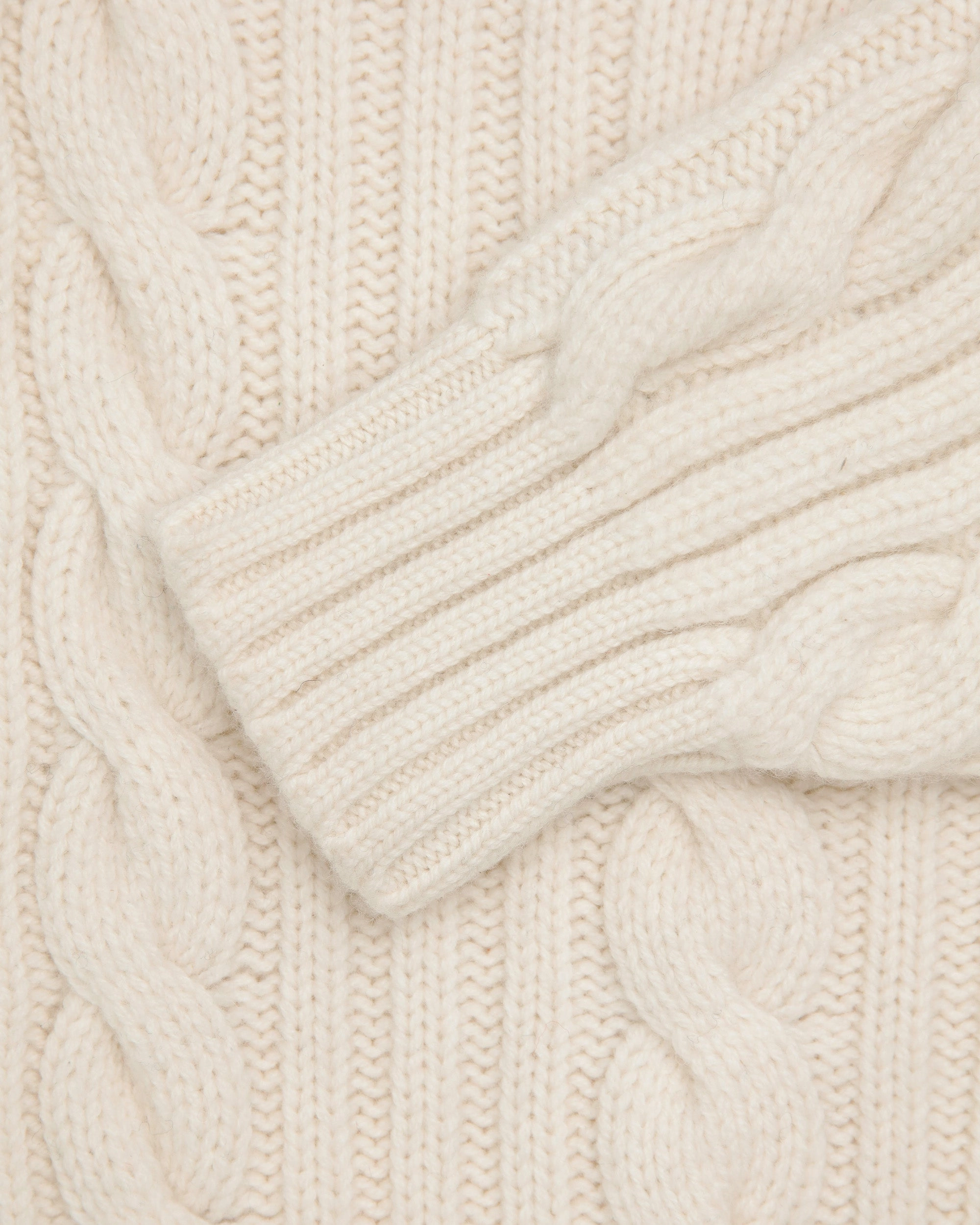 Made-in-Scotland Natural Cableknit Lambswool Cardigan All-day Comfort