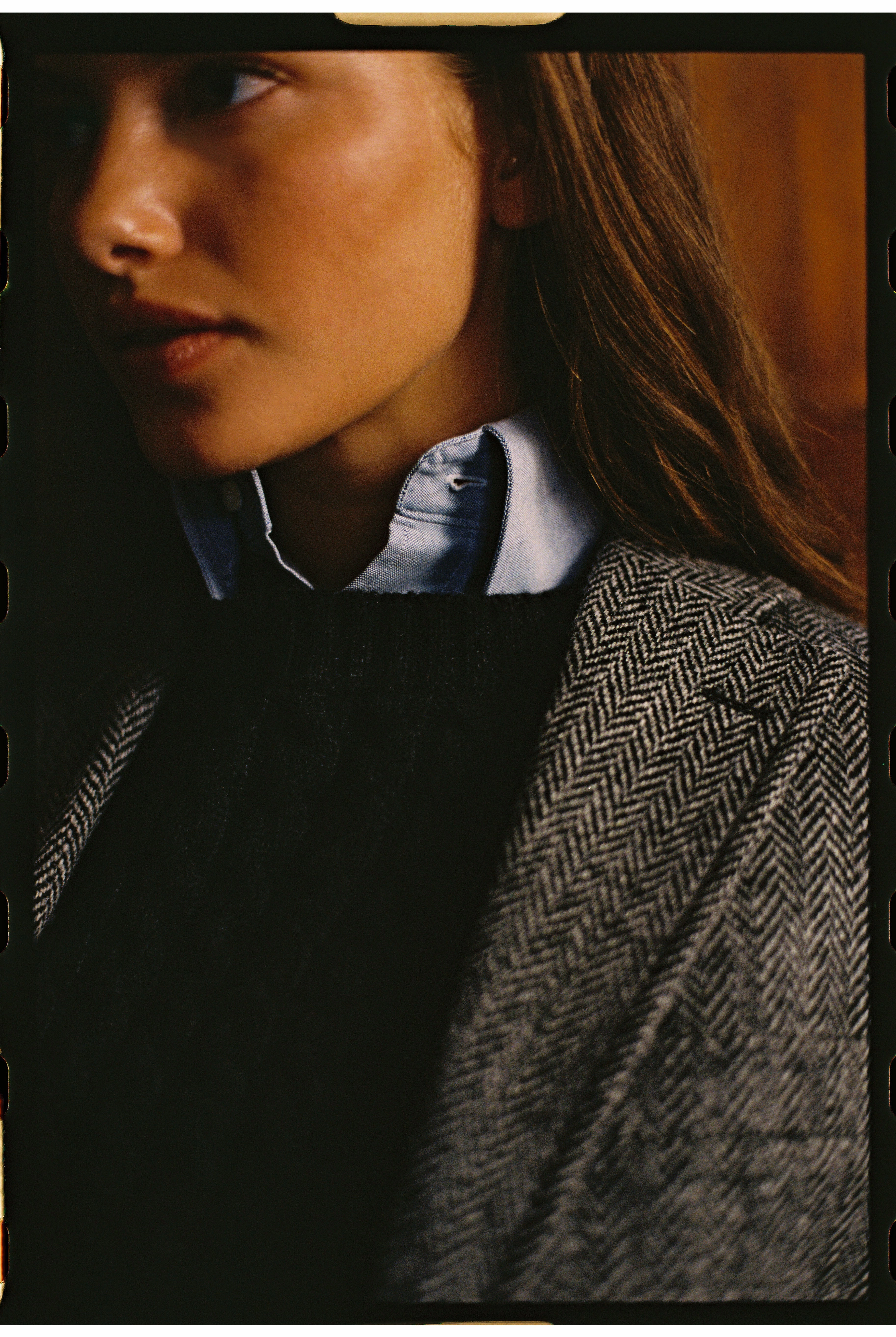Made-in-Scotland Navy Cable Knit Cashmere Sweater Garment Dyed Finish Fashion Knitwear