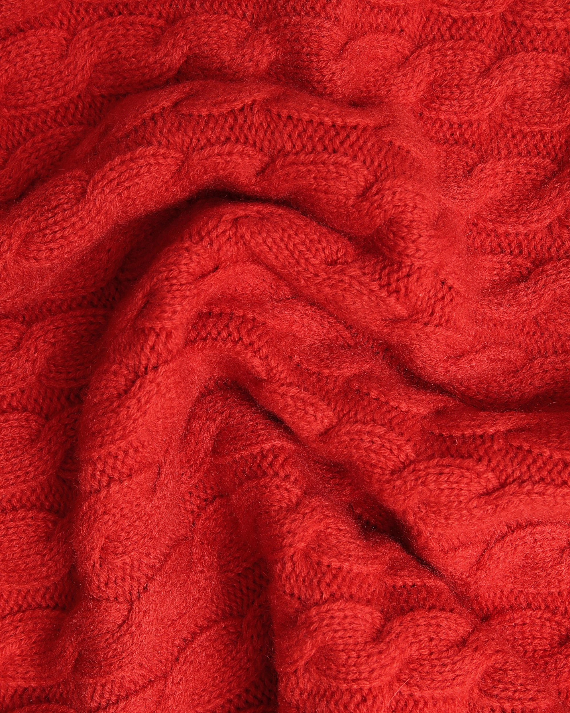 Made-in-Scotland Scarlet Cable Knit Cashmere Sweater Zero Waste Manufacturing Biodegradable Fiber Options
