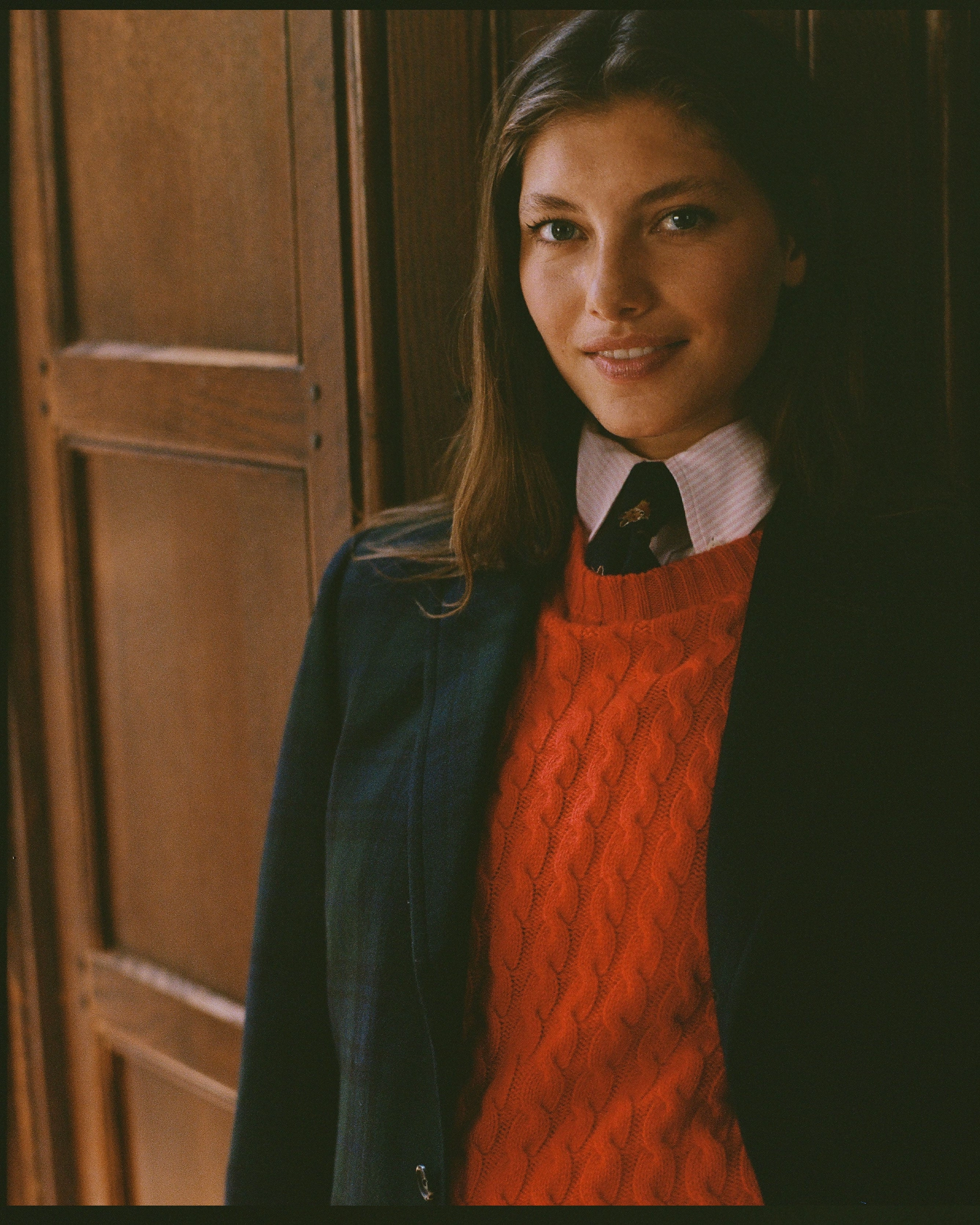Made-in-Scotland Scarlet Cable Knit Cashmere Sweater Cold Weather Knitwear
