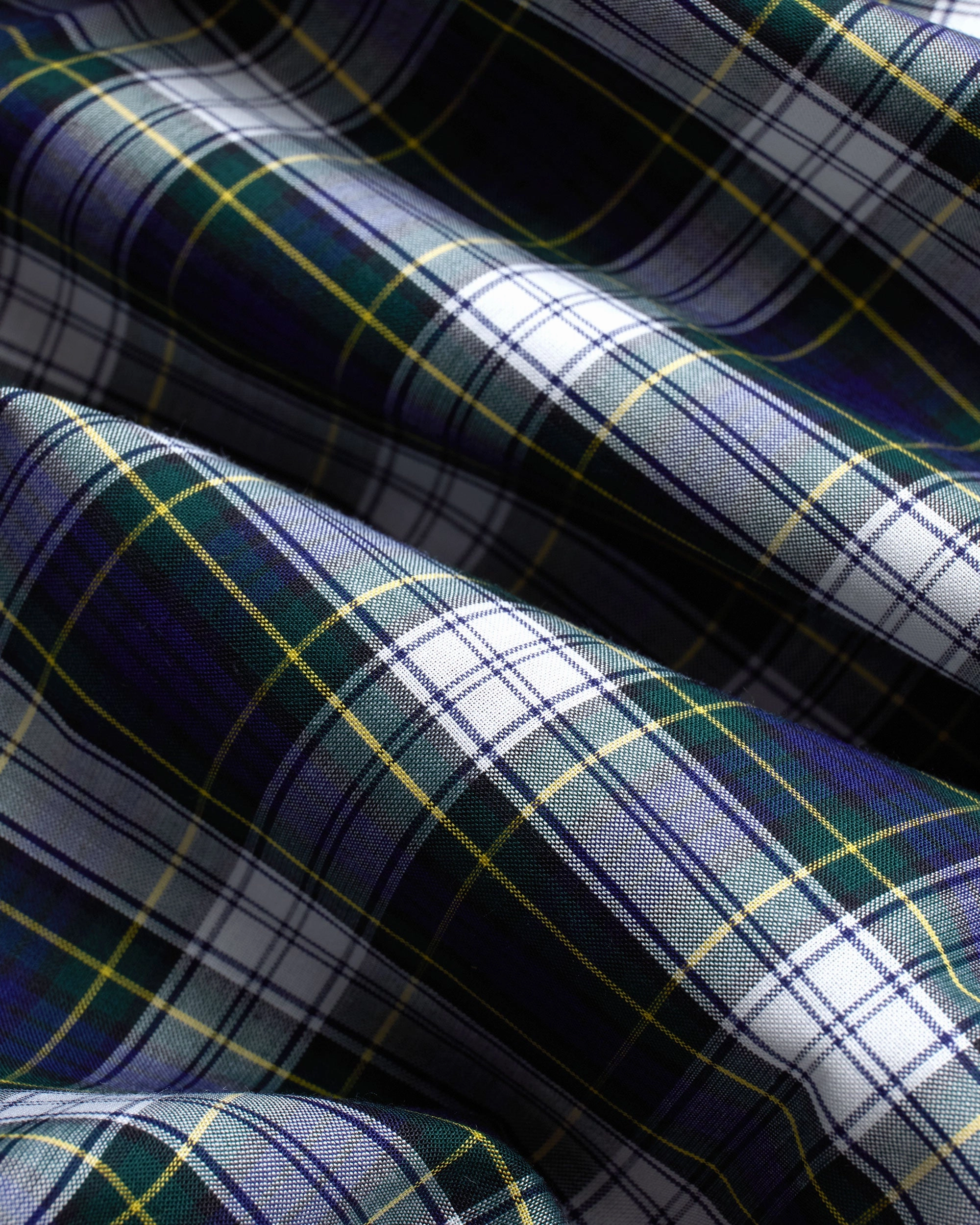 Youth fashion Versatile Layering Piece Made-in-USA Dress Gordon Tartan Broadcloth Sport Shirt - Classic Fit