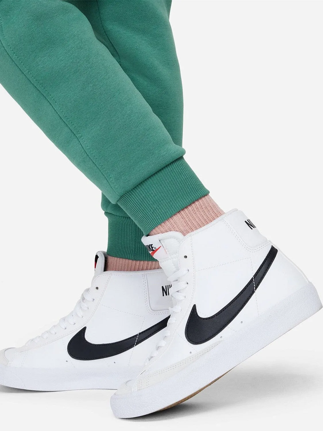 Sportswear Club Fleece Joggers Youth Active Comfort Wear Gym outfit