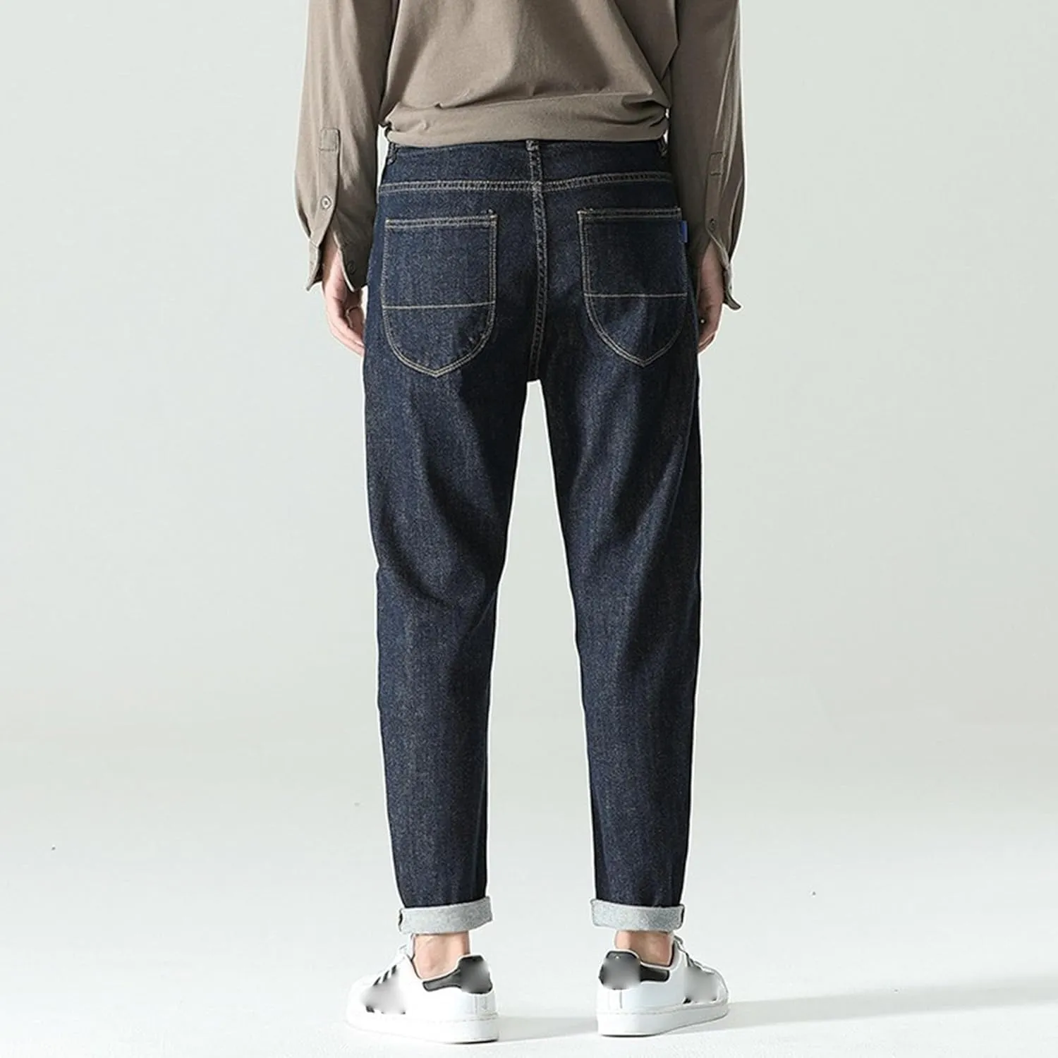Men's Classic Straight Leg Outdoor Jeans Casual Loose Fit Stretch Denim Pants Comfort Basic Fashion Jeans