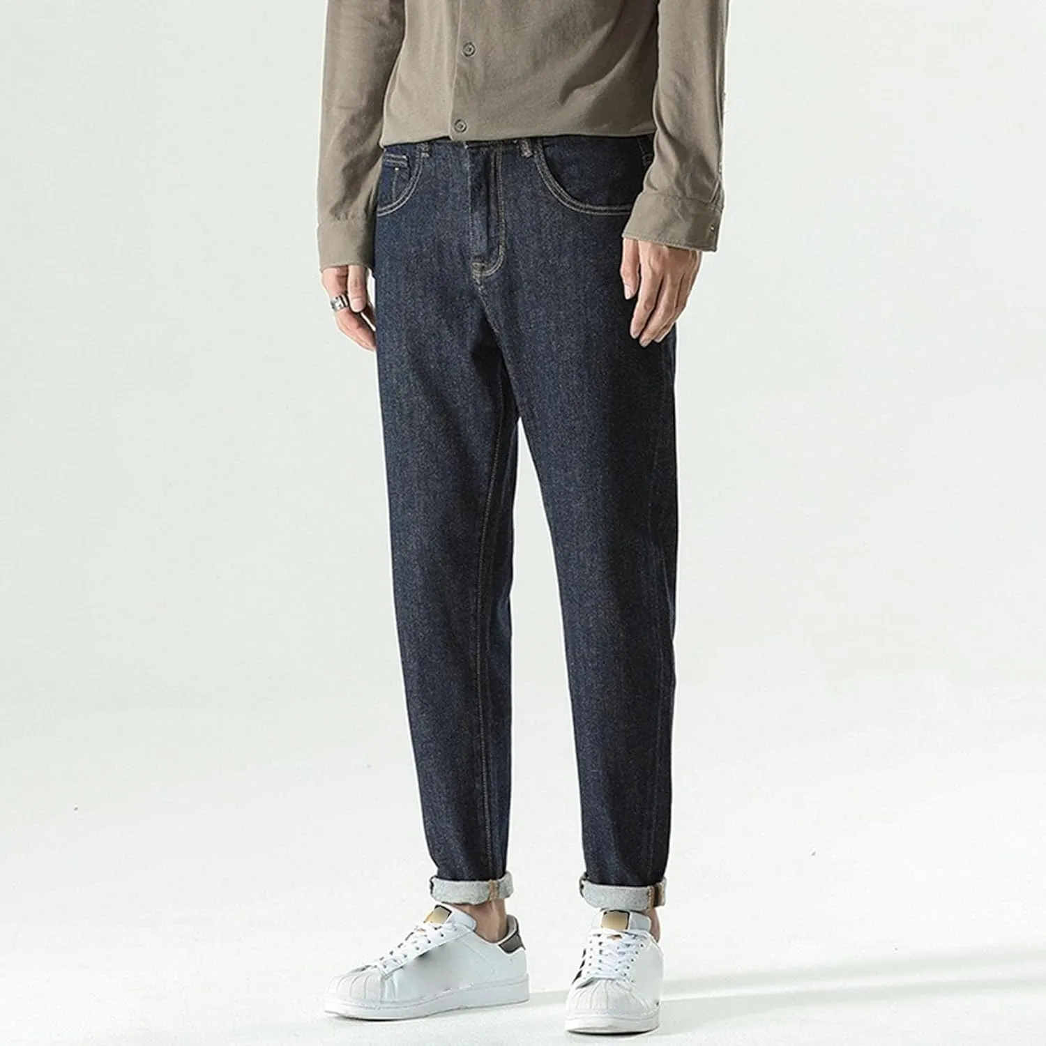 Men's Classic Straight Leg Outdoor Jeans Casual Loose Fit Stretch Denim Pants Comfort Basic Fashion Jeans