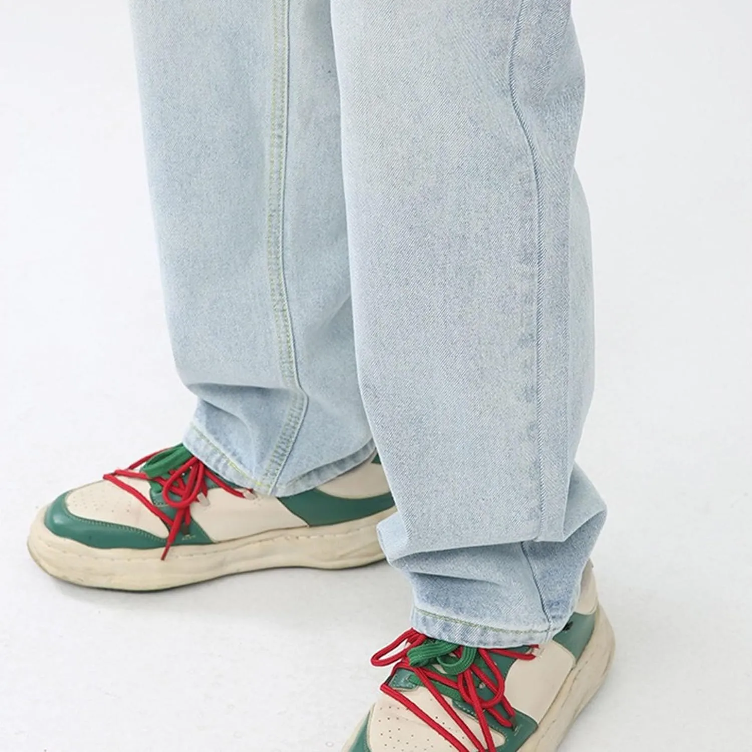 Men's Vintage Hip Hop Denim Pants Classic Straight Leg Male Cargo Trouser Loose Fit Relaxed Fit Retro Jeans