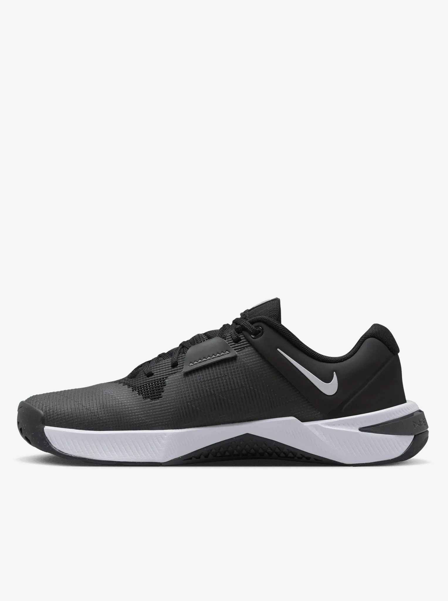Metcon 10 Womens Streamlined Form-fitting shape helps minimize distraction while moving
