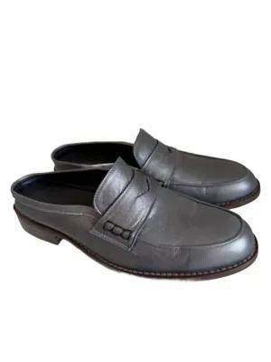 Wide Steps Classic Office Footwear Women's Vero Loafer In Metallic Pewter