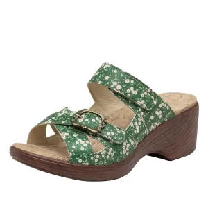 Fast Style City Grip Women's Sierra Sandals In Green Acres