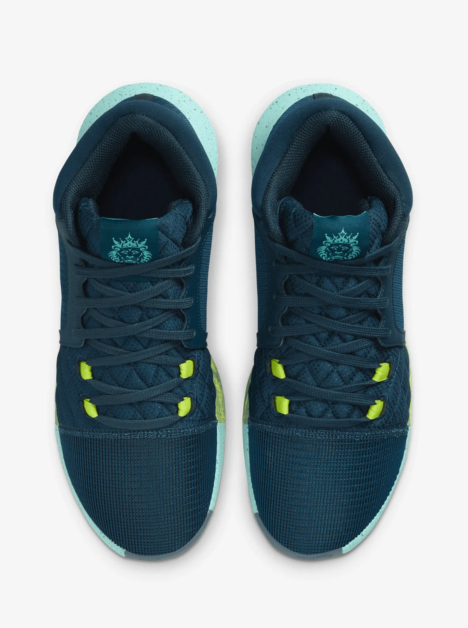 LeBron Witness 8 Shock Dispersion Layer
